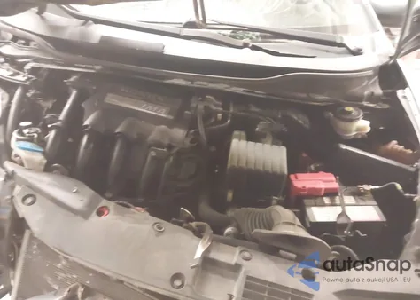 2011 Honda Insight z USA, uszkodzony, nr VIN JHMZE2H35BS004845